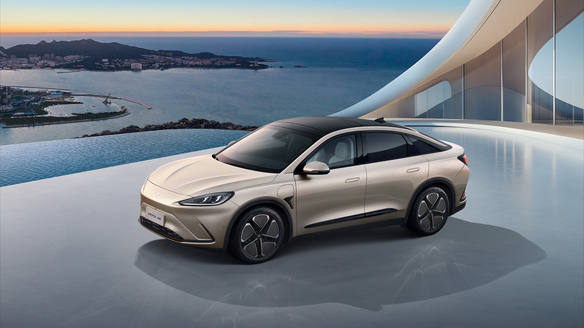 Электромобили Arcfox S6 из Китая